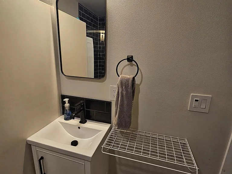 1044 NW Dragonstone St — Photo 11