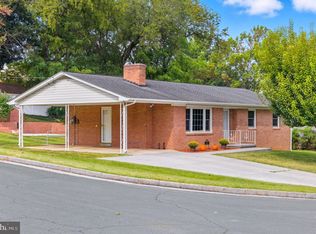 12 Morain St, Front Royal, VA 22630