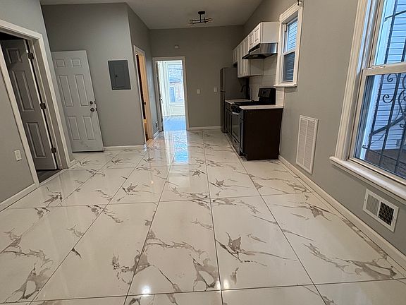 2nd image of 178 Parker St #1