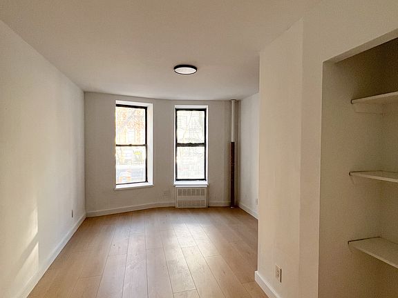 5th image of 230 E 14th St APT 1S