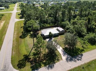 6078 Kumquat Cir, Labelle, FL 33935