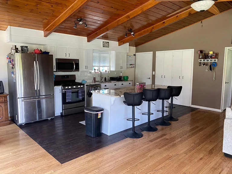 4786 Merten Dr — Photo 3