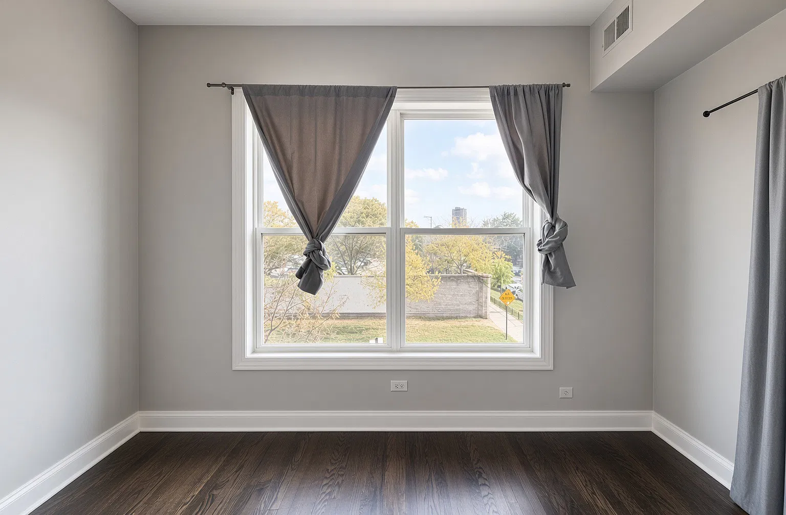 2 bed, $3,100 — Photo 4