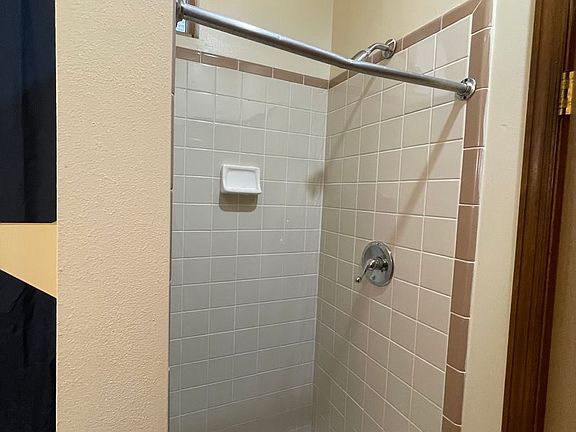 2nd image of 64-70 Chittenden Ave #68