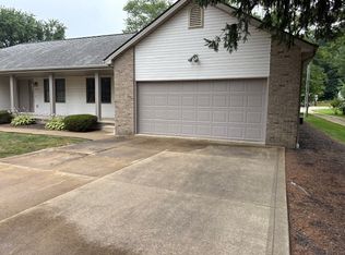 8572 Pleasantwood Ave NW, North Canton, OH 44720