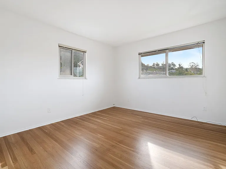 21 Windward Dr — Photo 14