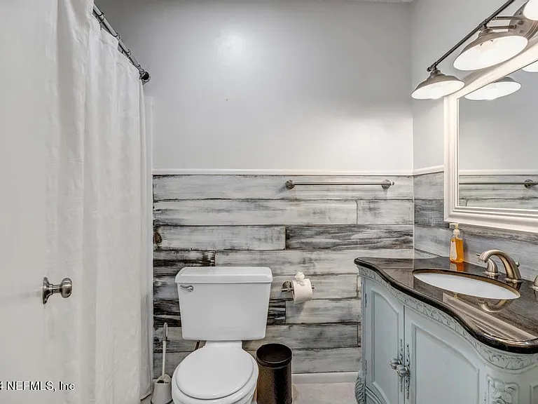 695 A1A #93 — Photo 28