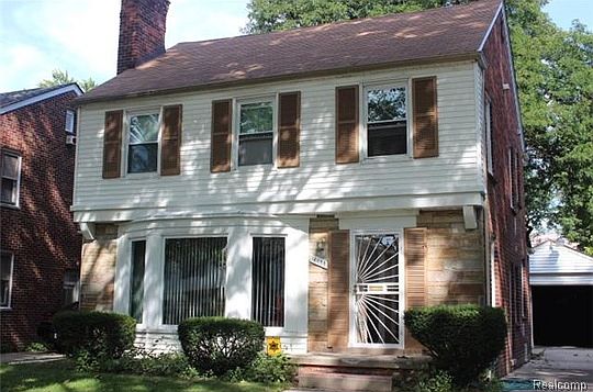 2nd image of 16858 Avon Ave