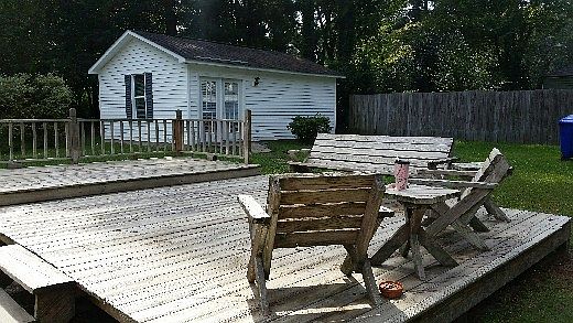 2nd image of 1609 Longwood Dr