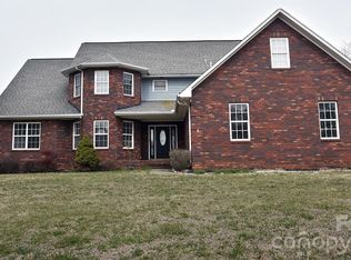 1203 Edgewater Ct, Granite Quarry, NC 28146