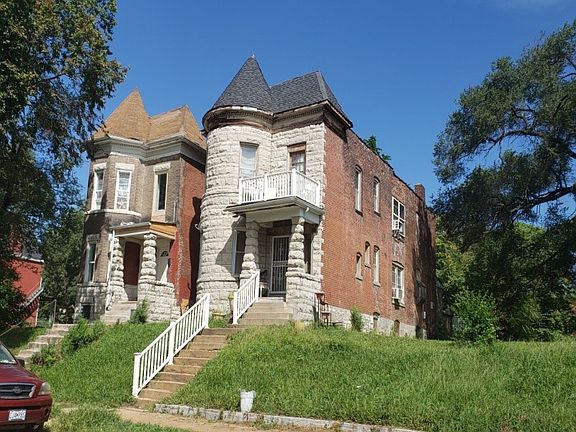 2nd image of 5075 Kensington Ave