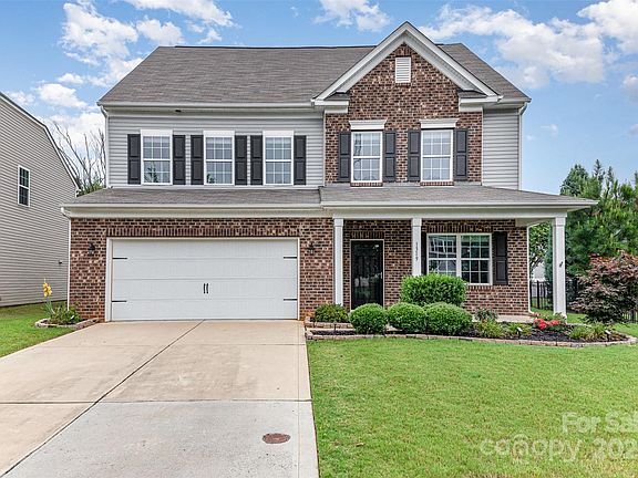 3rd image of 1319 Bridgeford Dr NW