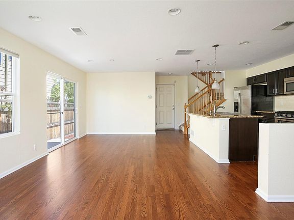 5th image of 2960 N Alton Ct