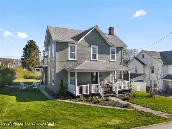 142 Dundaff St, Forest City, PA 18421