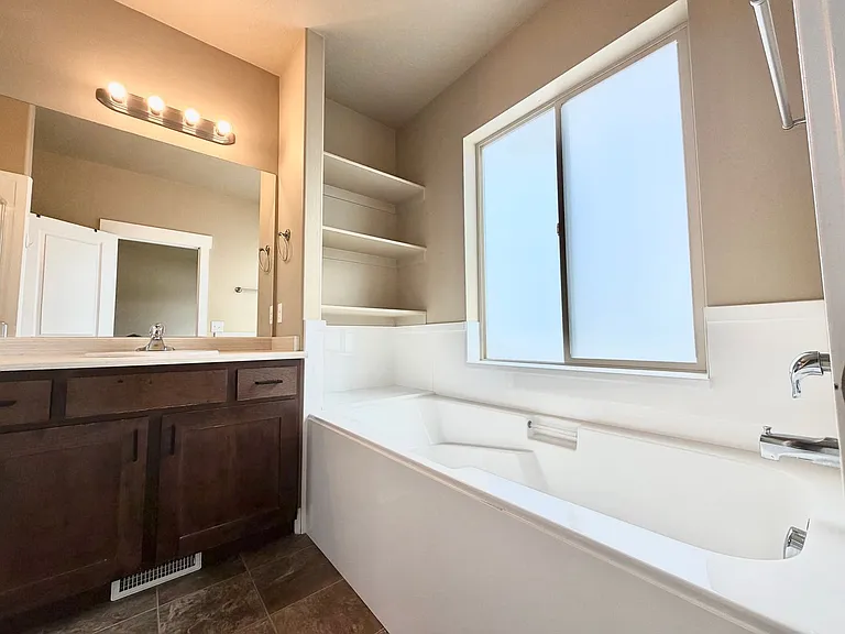 6883 S Suzanne Dr — Photo 11
