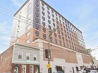 115 37th St #703, Union City, NJ 07087
