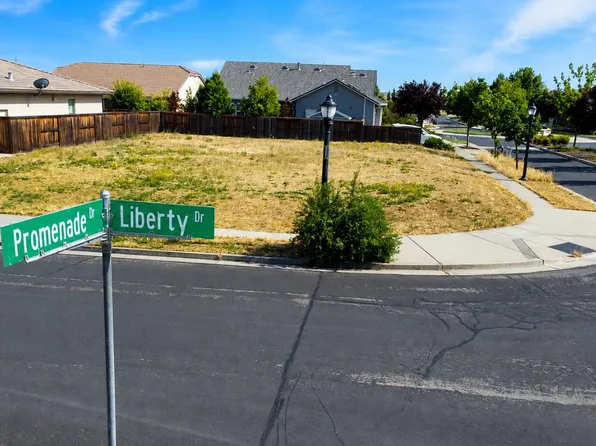 2700 Liberty Dr, Woodland, CA 95776