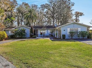 9724 Rosemary Ln, Leesburg, FL 34788
