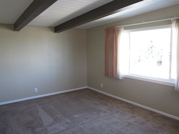 4th image of 617 32nd St