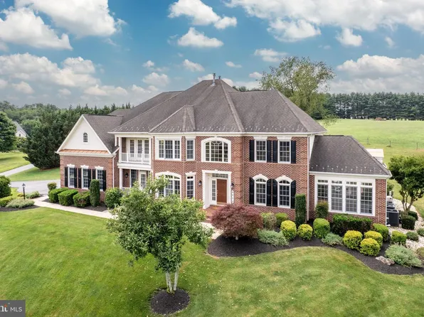 6050 Moore Dr, Sykesville, MD 21784