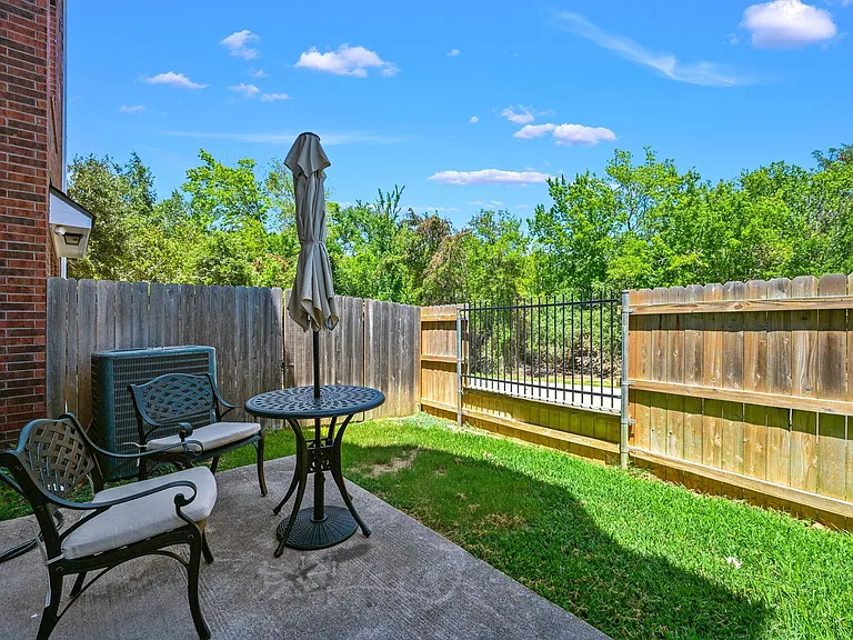 305 Holleman Dr E #1702 — Photo 8
