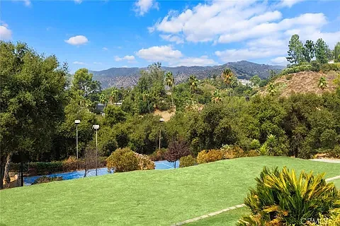 1770 Mountain Ln — Photo 6
