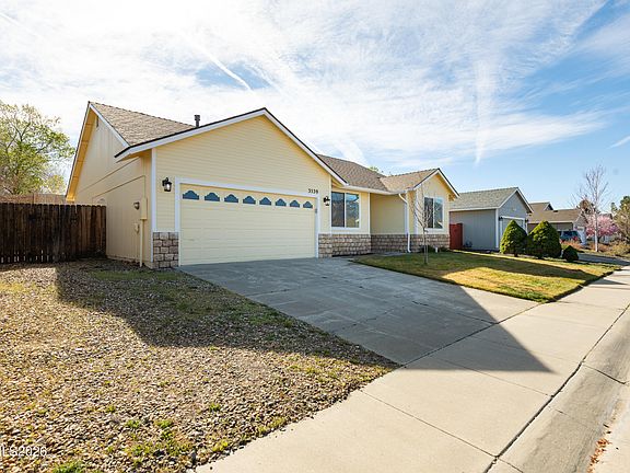 4th image of 3539 Smoketree Ave
