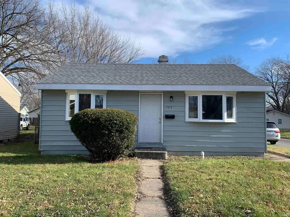 702 Huey St, South Bend, IN 46628