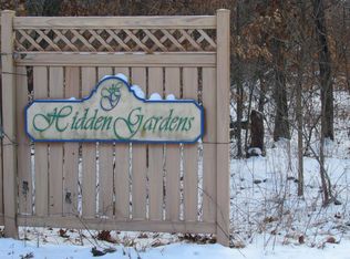 9833 Trinity Ct, Demotte, IN 46310