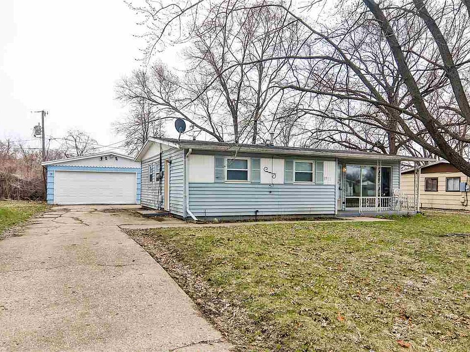 1st image of 3211 Hanover Dr