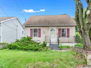 28 Barone St, Netcong, NJ 07857