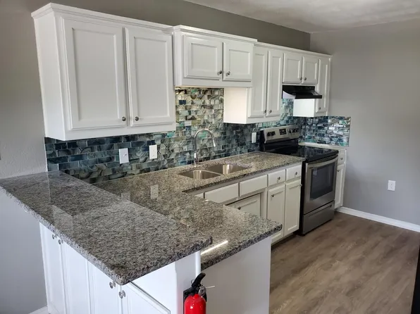 504 W Franklin St APT 203, Alvord, TX 76225