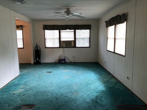 5th image of 9251 NW 124th St