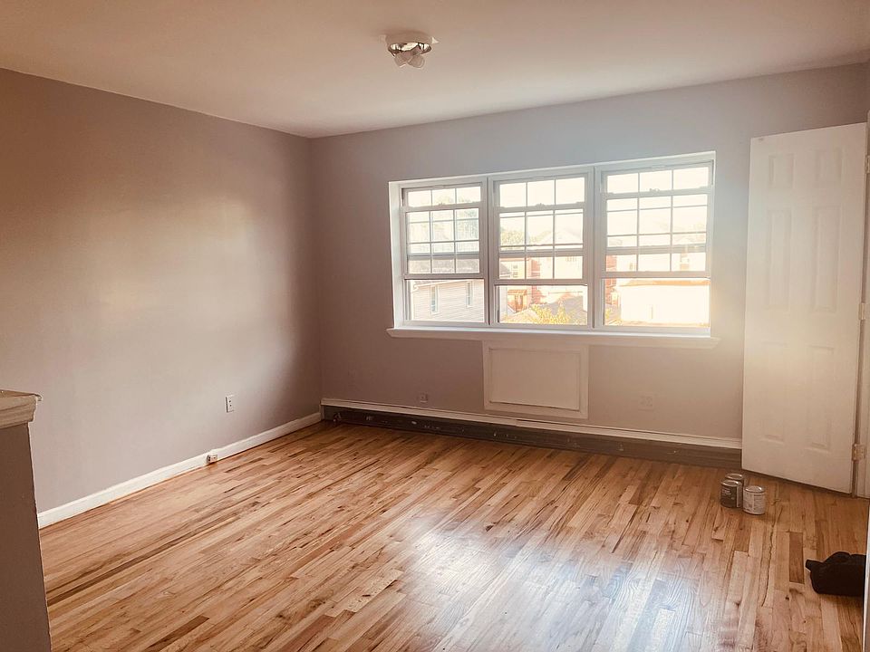 1st image of 10728 157th St Floor 3