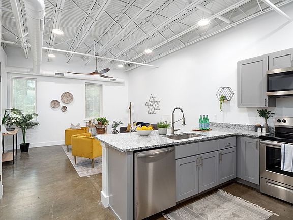 5th image of 6942 Lansdowne Ave #17-1117