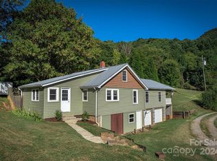 1551 Turnpike Rd, Canton, NC 28716