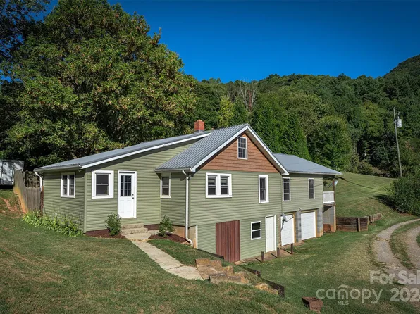 1551 Turnpike Rd, Canton, NC 28716