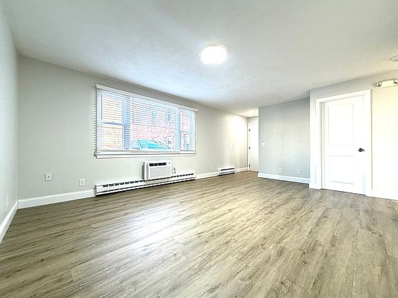 5th image of 11 Dart St APT 7