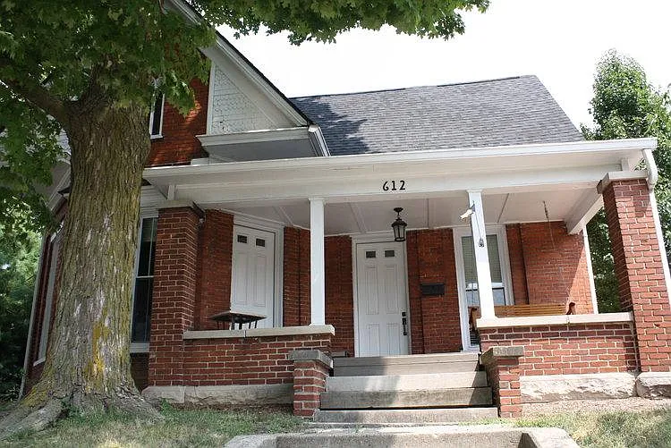 612 N Walnut St