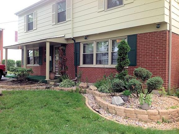 3rd image of 649 Lexington Dr