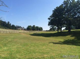 2 Sheep Pasture Ln, Fletcher, NC 28732