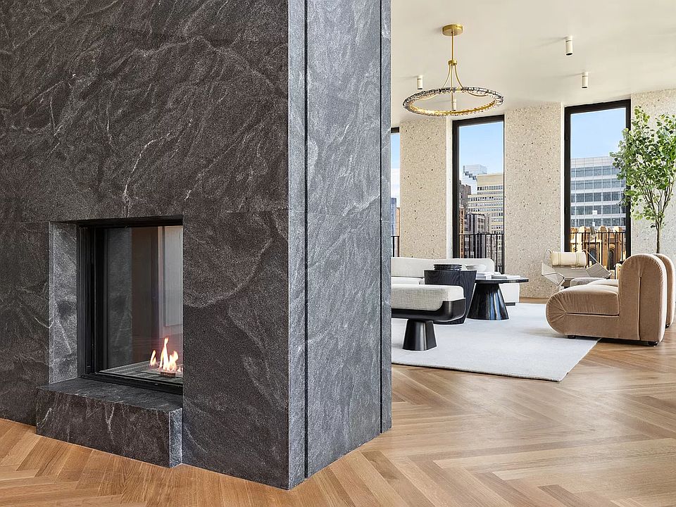 1st image of 16 W 40th St Penthouse N