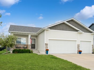 1194 S Radley St, West Des Moines, IA, 50266