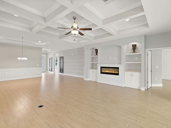 5th image of 202 Messina Pl