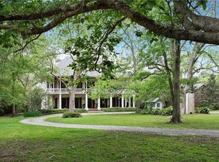 138 Deloaks Rd, Madisonville, LA 70447