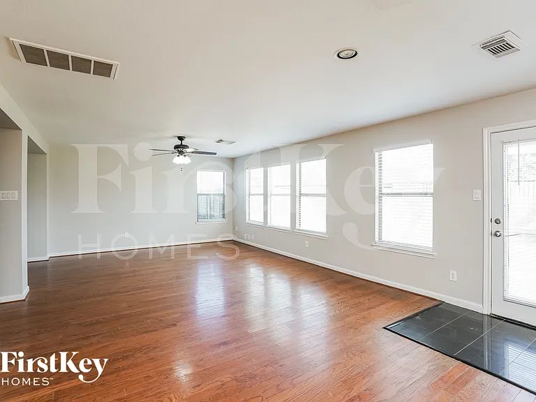 20539 Cypress Gully Dr — Photo 4