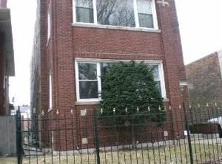 7110 S Paxton Ave, Chicago, IL 60649