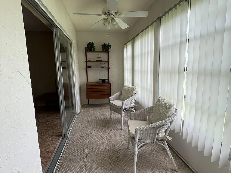 23 Abbey Ln #208 — Photo 11