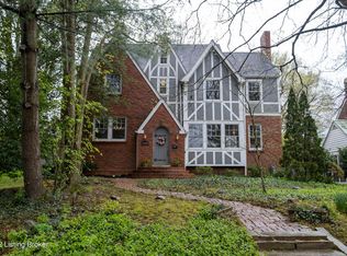 2420 Valletta Rd, Seneca Gardens, KY 40205
