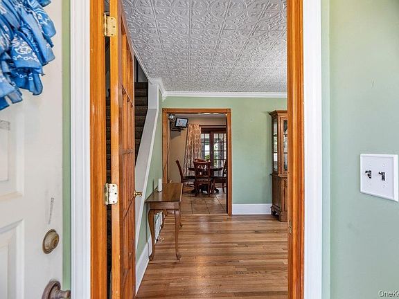 4th image of 17 Brook Place